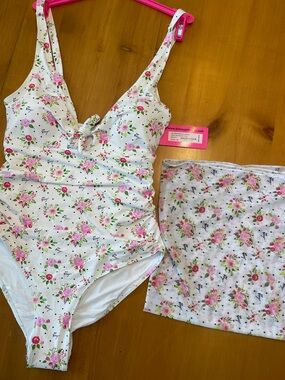 Betsey Johnson Polka Dot Bouquet Print Swim Set with Sarong MEDIUM- NWT